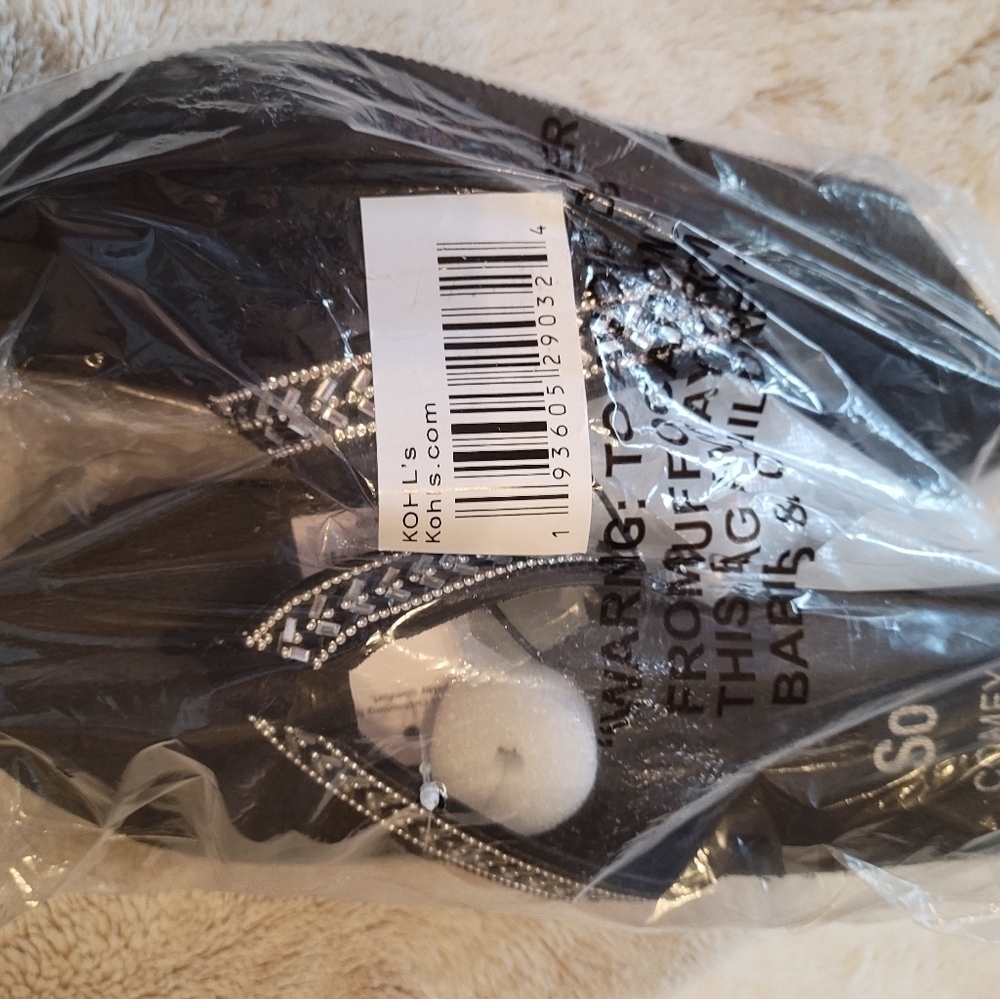 NWT Sandals - Picture 4 of 6